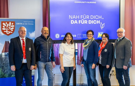 v.l.: Christian Römer (Johanniter Leitung Pflegedienst Wien/NÖ), Gerhard Paier (Bürgermeister Andlersdorf), Heidelinde Zapletal-Janevski (Johanniter-Community-Nurse), Elisabeth Wagnes (Bürgermeisterin Orth/Donau), Anneliese Gottwald (Johanniter Bereichsbeauftragte NÖ), Roman Sigmund (Bürgermeister Haringsee).