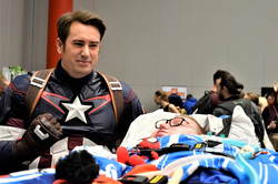 Der Besuch von Cosplayer Han Jones als Captain America war ein ganz besonderer Moment für Paul.