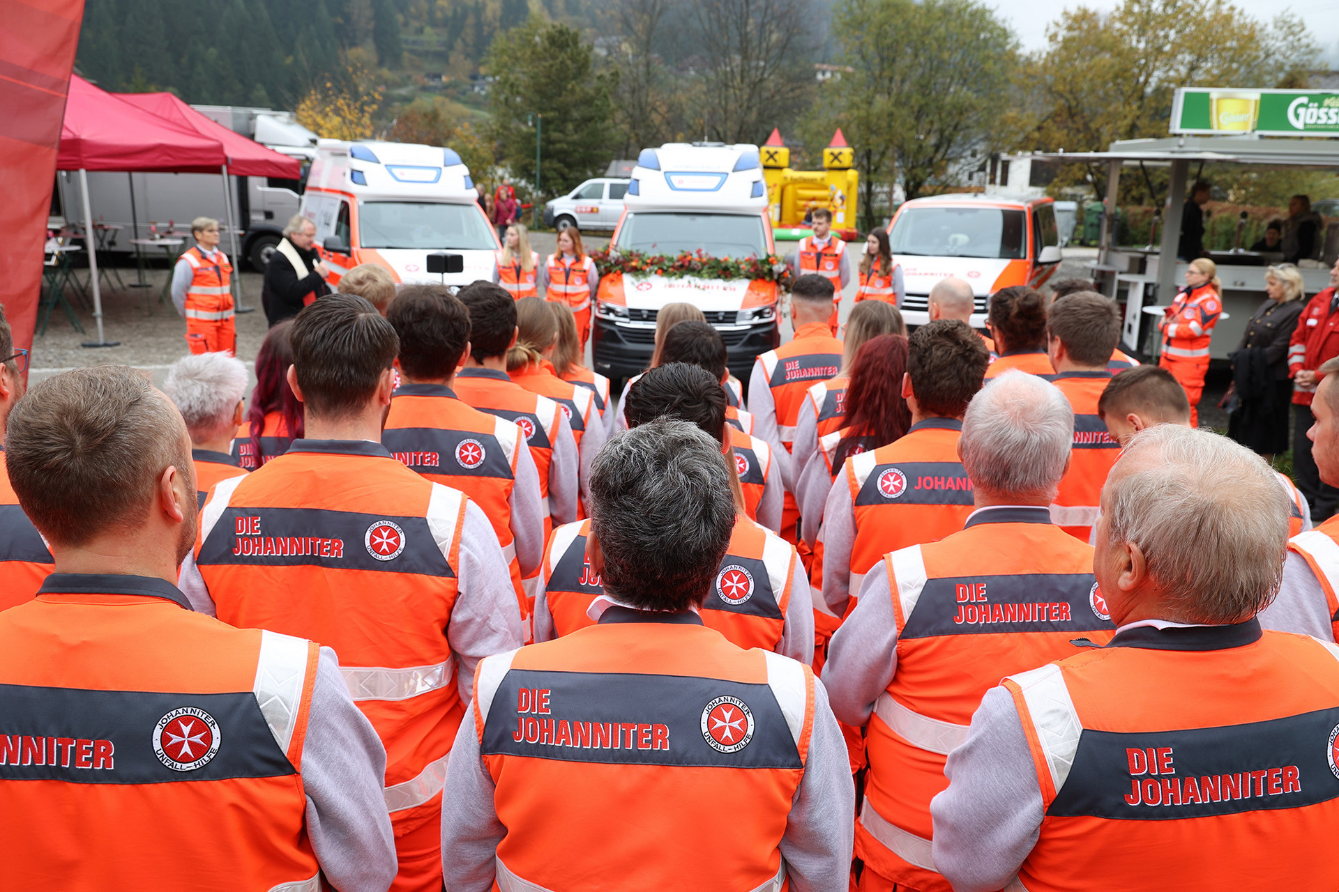 Die Johanniter Kärnten bei der Fahrzeugsegnung